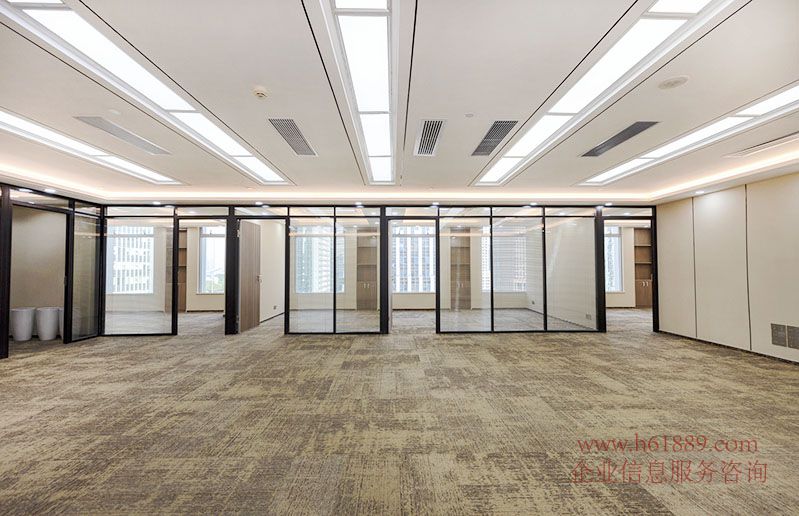 特價出租 | 福田高鐵站旁卓越大廈全新辦公空間，配家私，適合企業信息咨詢服務